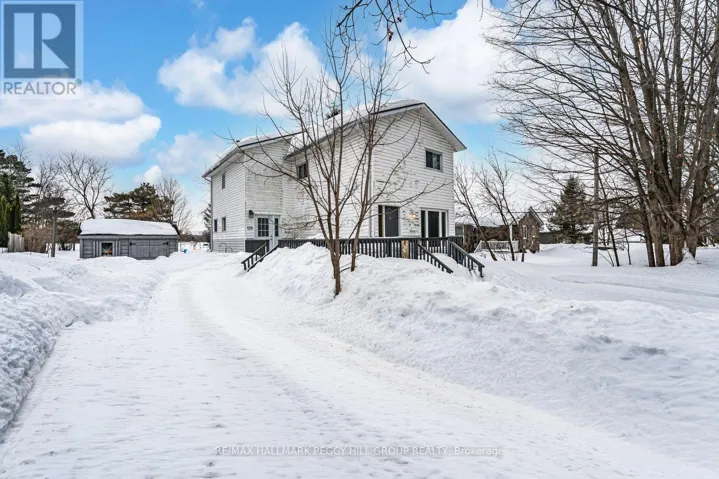 2 - 126 ROBERT STREET E, Penetanguishene, Ontario L9M1J2