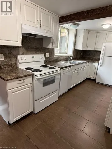947 MAIN Street E Unit# 7, Hamilton, Ontario L8M1M9