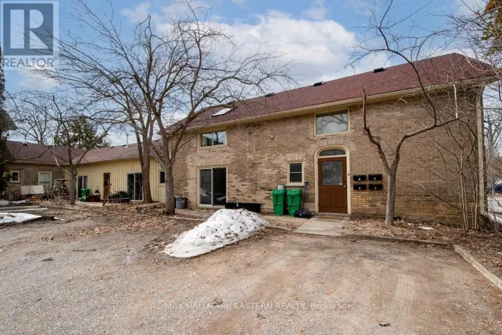 11 ARGYLE STREET, Peterborough (Northcrest Ward 5), Ontario K9H7M2