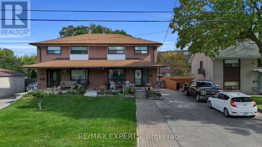 75 ST LUCIE DRIVE, Toronto (Humbermede), Ontario M9M1T1