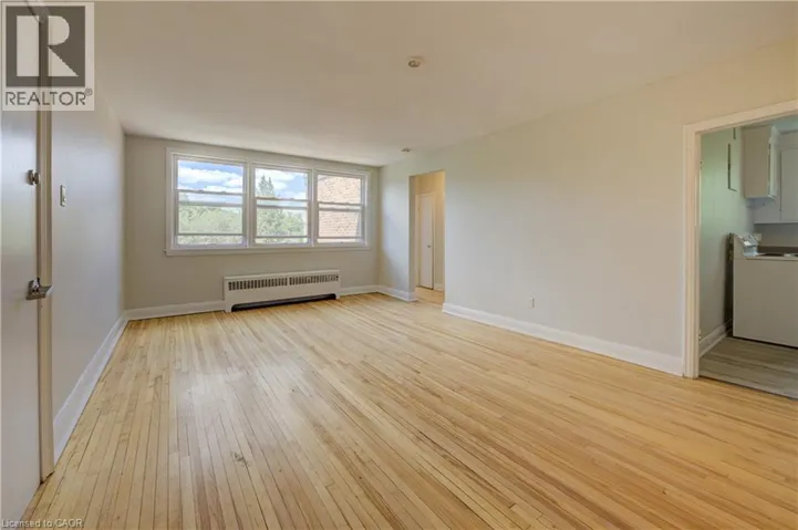 141 CHAPEL Street Unit# 13, Kitchener, Ontario N2H2T6