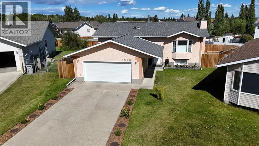 5906 12 Avenue, Edson, Alberta T7E1J1