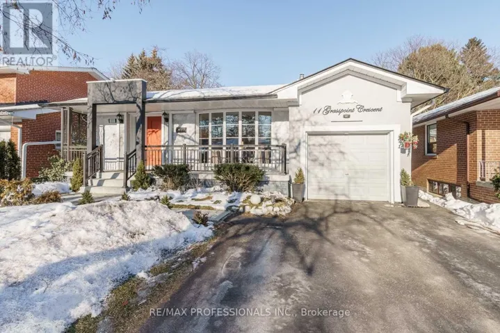 GROUND - 11 GRASSPOINT CRESCENT, Toronto (Markland Wood), Ontario M9C2T9