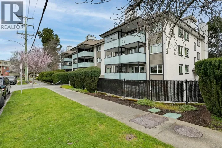 201 1619 Morrison St, Victoria, British Columbia V8R6R8