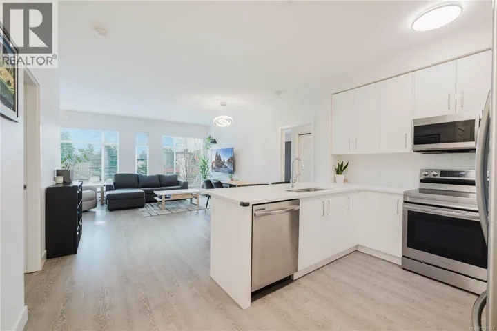 202 707 Treanor Ave, Langford, British Columbia V9B0X7