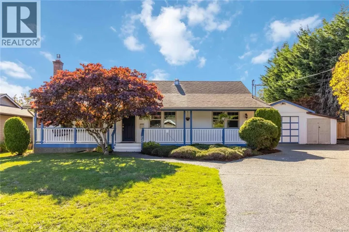 711 Miller Ave, Saanich, British Columbia V8Z3C9
