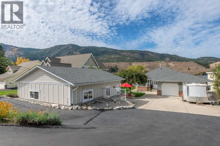 516 Hody Drive, Okanagan Falls, British Columbia V0H1R7