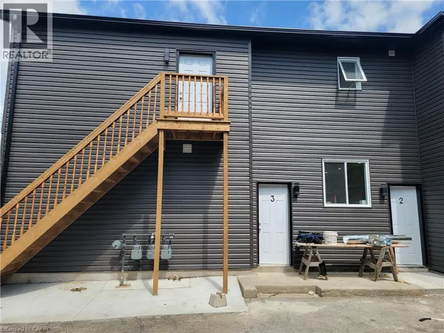 103 PEEL Street Unit# 2, Brantford, Ontario N3S5M3
