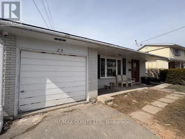 A - 23 ROBERTSON LANE, Belleville (Belleville Ward), Ontario K8P4C2