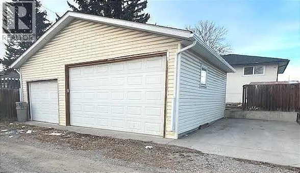 3229 19 Avenue SE, Calgary, Alberta T2B0A4