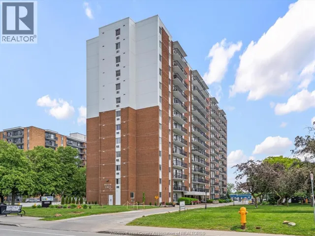 8591 Riverside DRIVE Unit# 1101, Windsor, Ontario N8S1G3