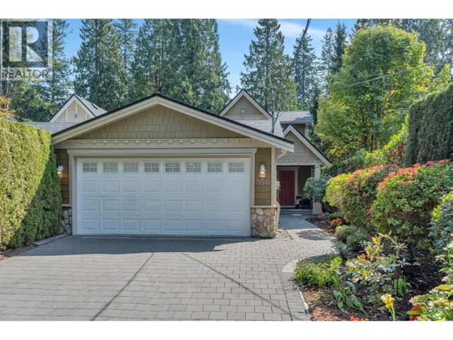 950 SEYMOUR BOULEVARD, North Vancouver, British Columbia V7J2J8
