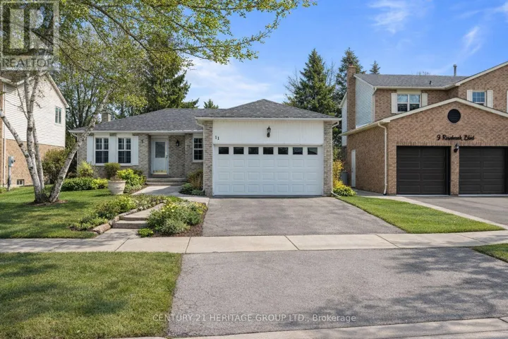 11 ROSEBANK BOULEVARD, East Gwillimbury (Holland Landing), Ontario L9N1C8