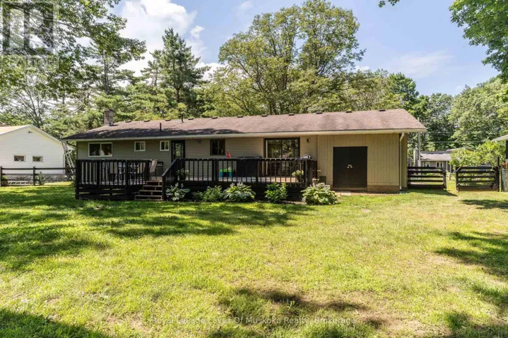 220 ALEXANDER STREET, Gravenhurst (Muskoka (S)), Ontario P1P1A6