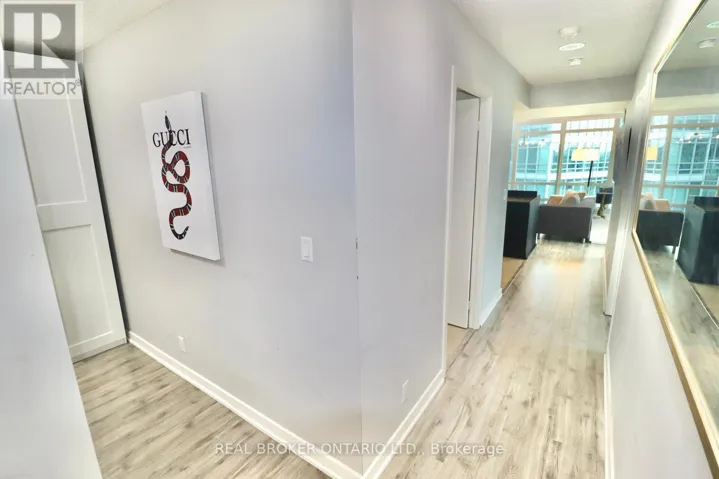 1902 - 381 FRONT STREET, Toronto (Waterfront Communities), Ontario M5V3R8