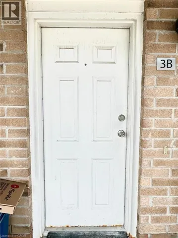 185 WINDALE Crescent Unit# 3B, Kitchener, Ontario N2E0G3