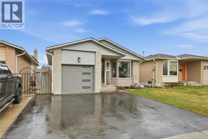 39 KENNARD Street, Stoney Creek, Ontario L8J2C3