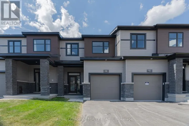90 OSLER STREET, Ottawa, Ontario K2W0K8