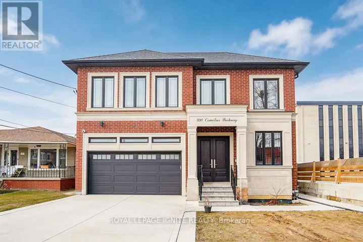 UPPER - 300 CORNELIUS PARKWAY, Toronto (Downsview-Roding-CFB), Ontario M3K1T8