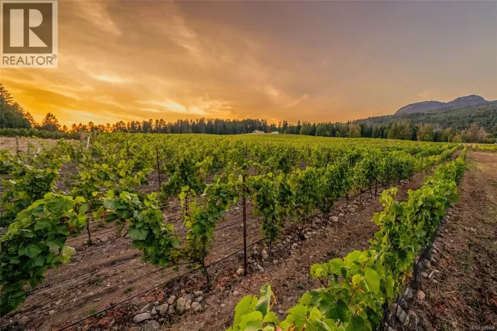 SL1 North Rd, Duncan, British Columbia V9L6K9