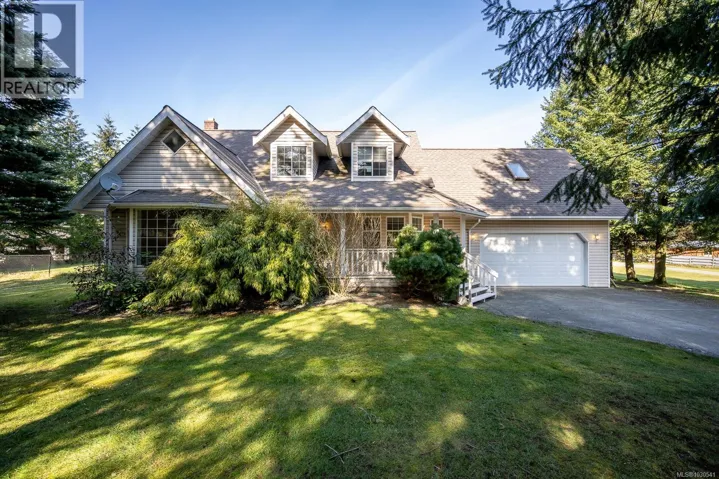 6104 Ledingham Rd, Courtenay, British Columbia V9J1M9