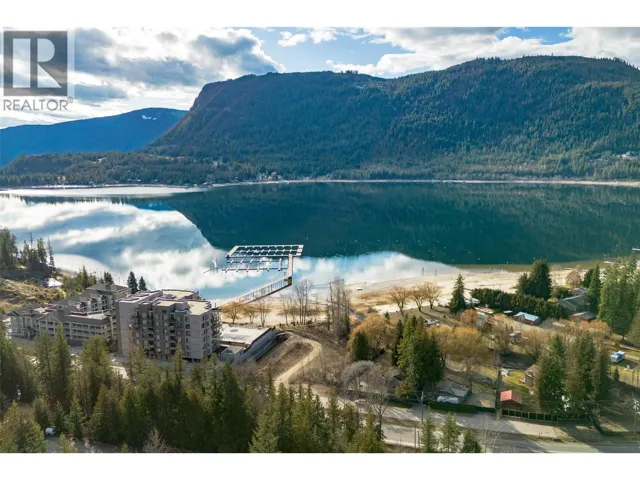 275 Bayview Drive, Sicamous, British Columbia V0E2V1