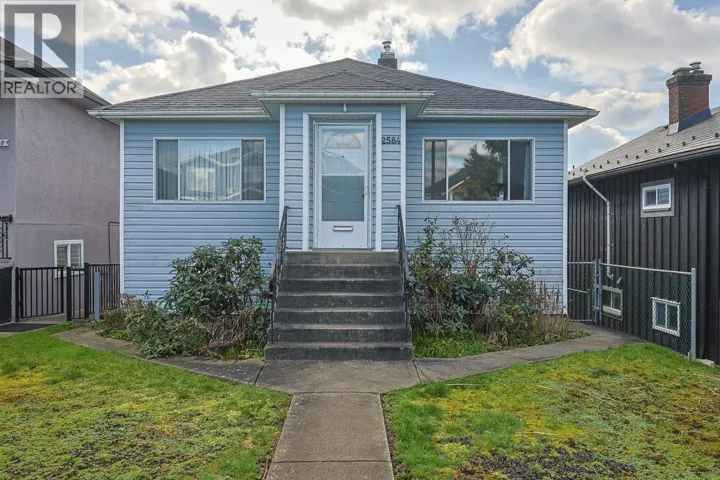 2584 E GEORGIA STREET, Vancouver, British Columbia V5K2J7