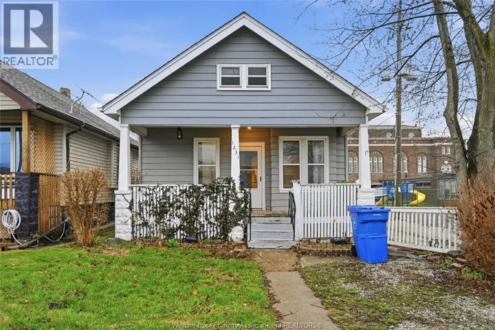 1231 WINDSOR AVENUE, Windsor, Ontario N8X3L8