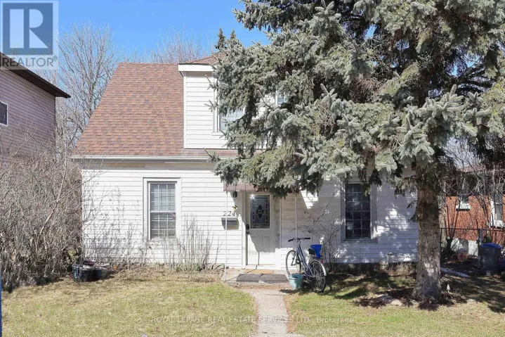 224 BROADWAY AVENUE, Hamilton (Ainslie Wood), Ontario L8S2W6