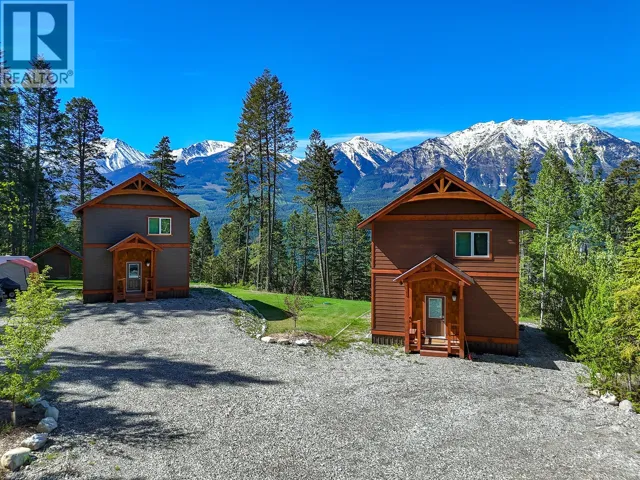 1352 Campbell Road, Golden, British Columbia V0A1H7