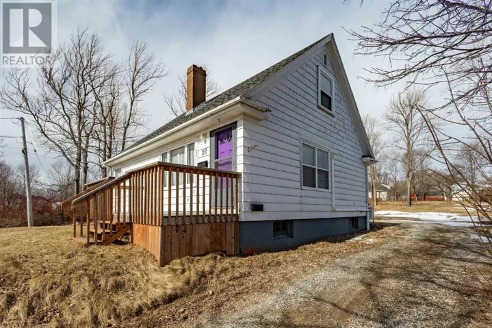 22 Archibald Street, Sydney Mines, Nova Scotia B1V2Y5