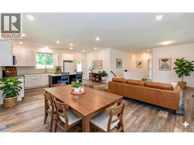 7468 Estate Drive, Anglemont, British Columbia V0E1M8