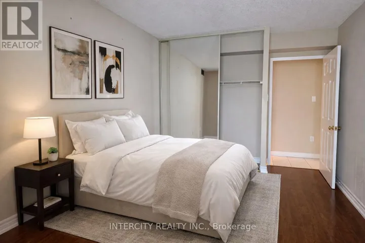 310 - 40 HARDING BOULEVARD W, Richmond Hill (North Richvale), Ontario L4C9S5