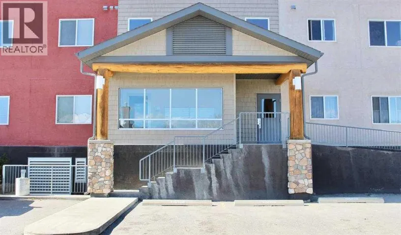 102, 109 Seabolt Drive, Hinton, Alberta T7V1K2