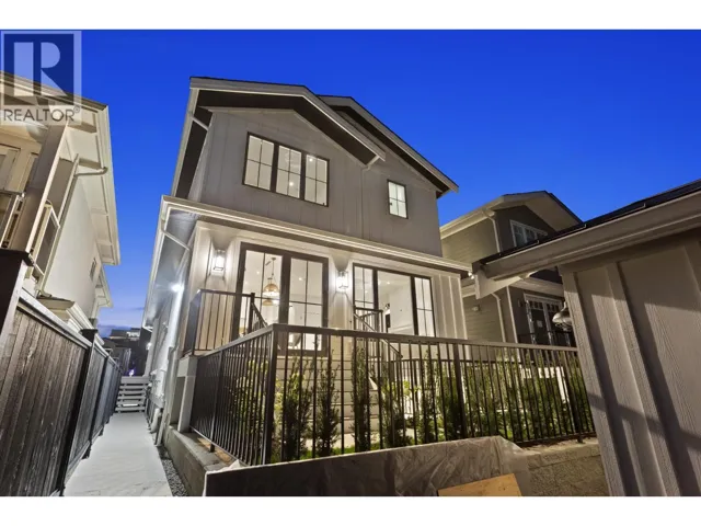 2 4315 ALBERT STREET, Burnaby, British Columbia V5C2E9