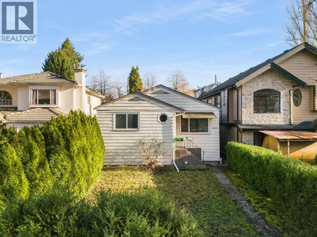 5556 EARLES STREET, Vancouver, British Columbia V5R3S1