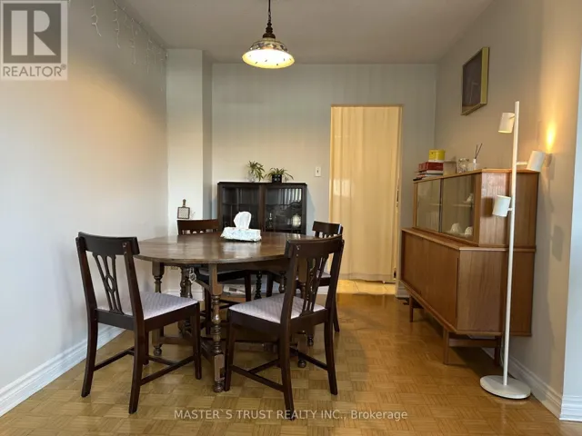8 - 78 CASTLEBURY CRESCENT, Toronto (Bayview Woods-Steeles), Ontario M2H1W8