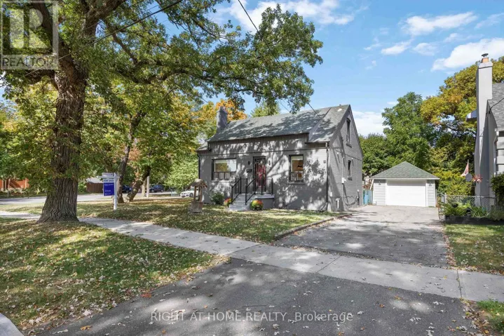 12 ROSALIE AVENUE N, Toronto (Downsview-Roding-CFB), Ontario M3L1C5