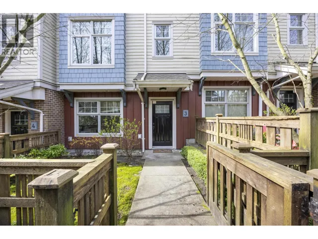 3 3380 FRANCIS CRESCENT, Coquitlam, British Columbia V3E0H1
