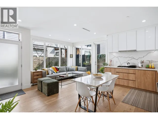 4419 WELWYN STREET, Vancouver, British Columbia V5N3Z3