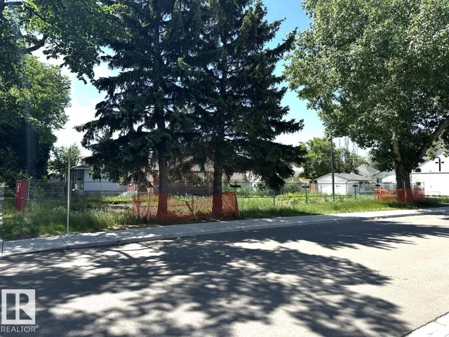 12072 95 ST NW, Edmonton, Alberta T5G1M7