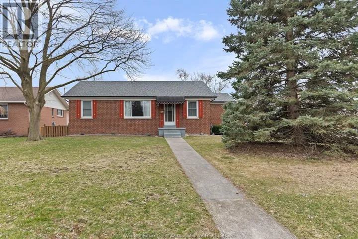 1231 Roselawn DRIVE, Windsor, Ontario N9E1L7