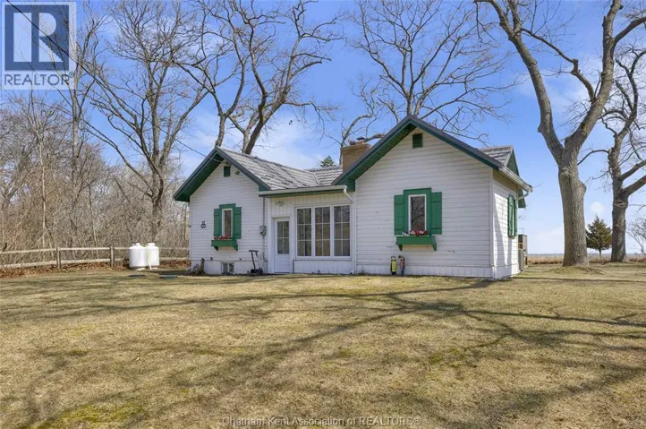 17762 Lakeshore ROAD, Rondeau Park, Ontario N0P1X0
