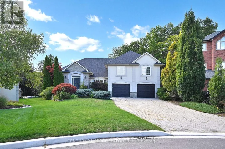 1832 CHESBRO COURT, Mississauga (Sheridan), Ontario L5H4H2