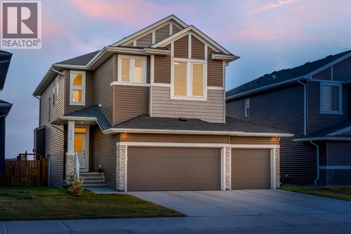 628 West Lakeview Drive, Chestermere, Alberta T1X1Z7