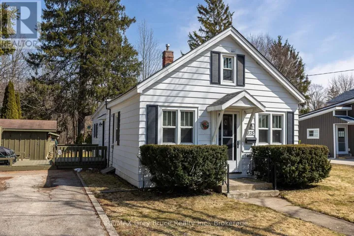 1075 6TH AVENUE W, Owen Sound, Ontario N4K5G8