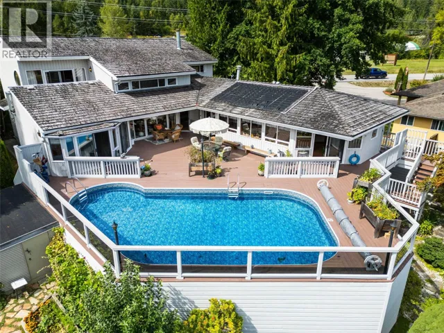 1896 3A Highway, Nelson, British Columbia V1L6K1