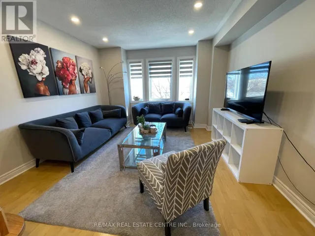 2779 BUR OAK AVENUE, Markham (Cornell), Ontario L6B1E2