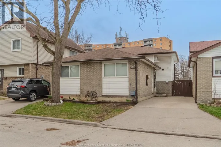 8337 East Moor COURT, Windsor, Ontario N8S4M7