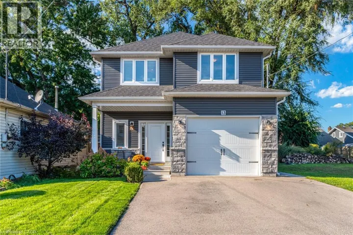 13 CLARE Avenue, Hamilton, Ontario L8H7C9